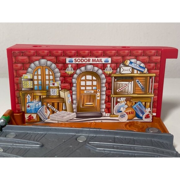 Fisher Price THOMAS TRAIN TAKE N PLAY MAITHWAITE FOLDING PLAYSET 2009 - Picture 14 of 16